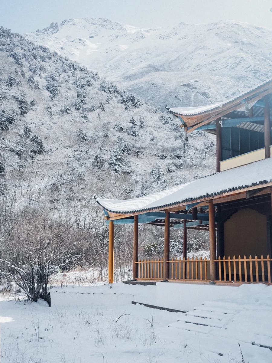 Huanglong Scenic Area