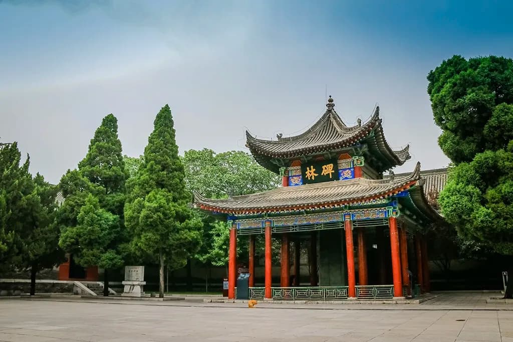 Xi’an Top Attractions: Terracotta Warriors, City Wall & More
