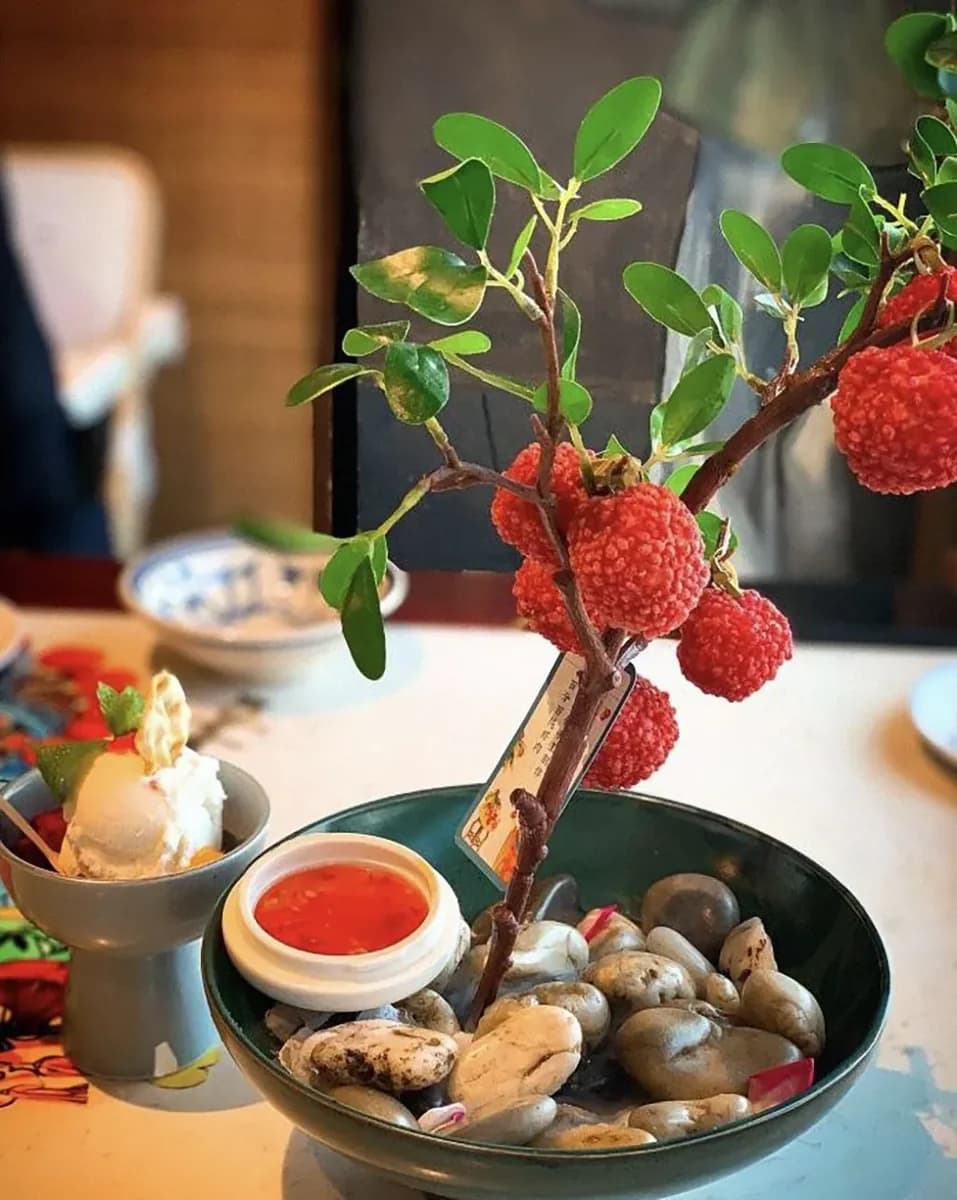 Red Dust Concubine Smile