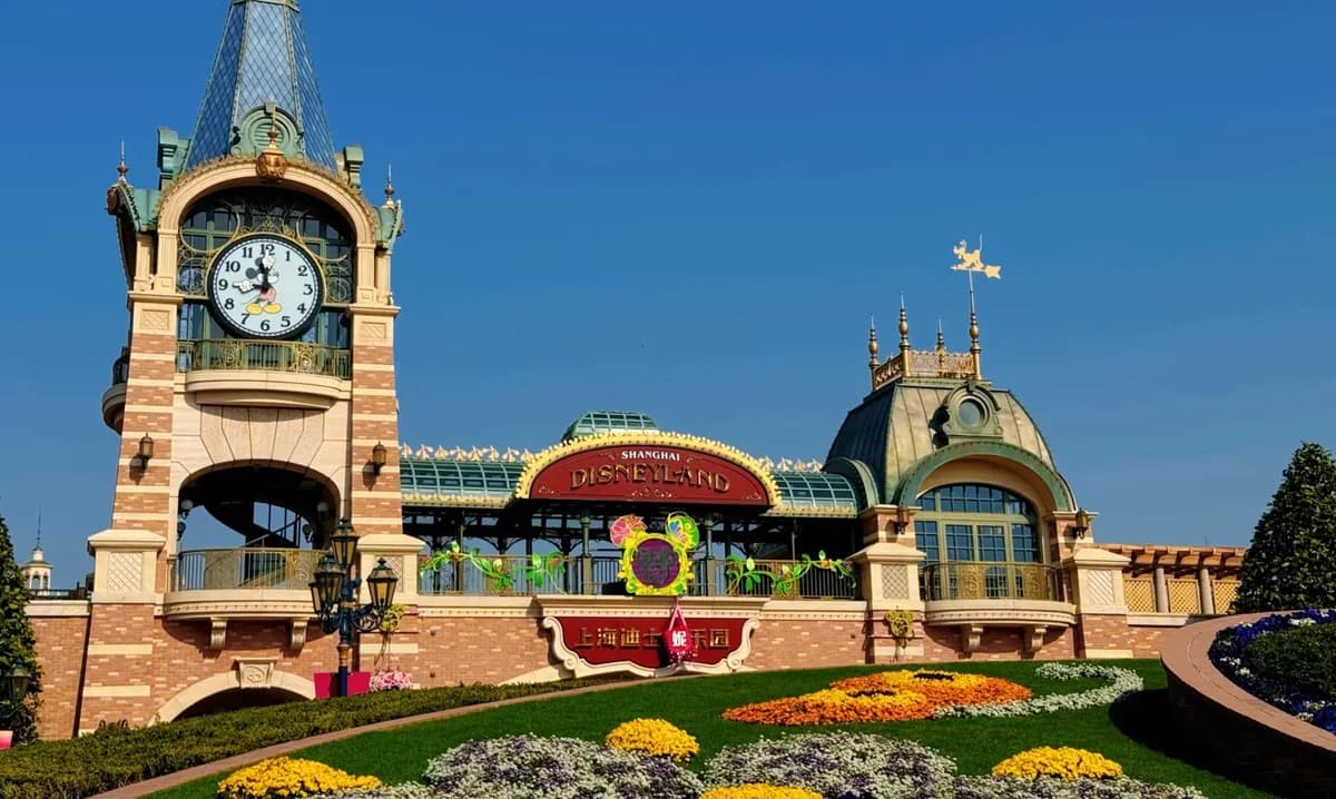 Shanghai Disneyland Tickets & Entry Guide 2025