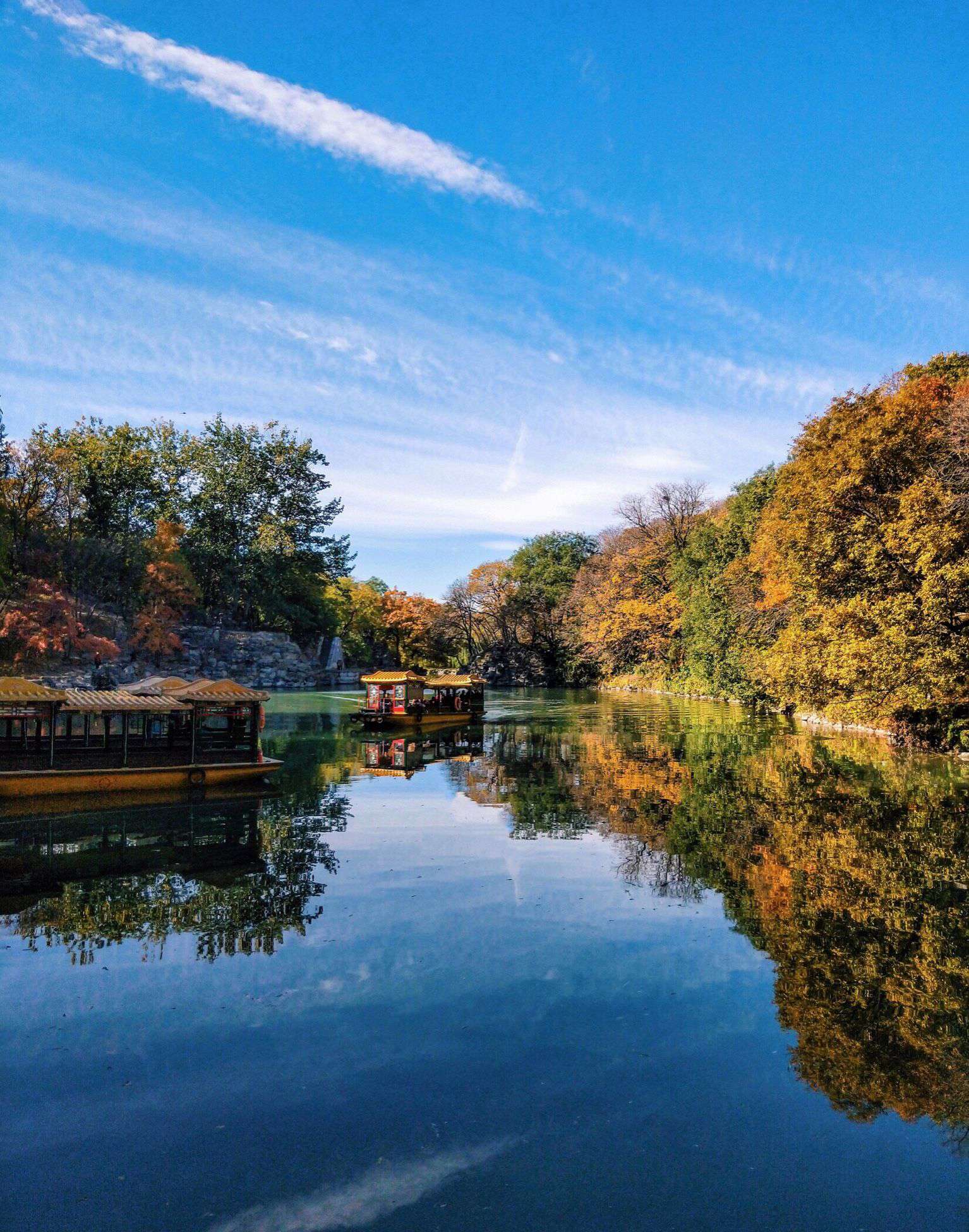 Sumer Palace Back Hill and Back Lake