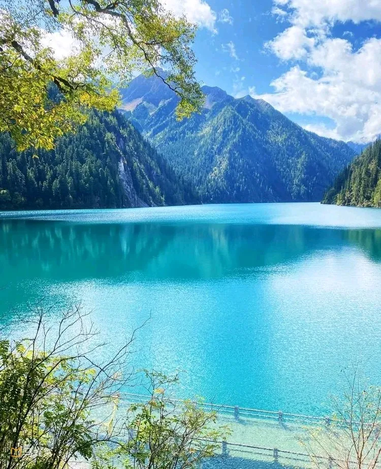 Jiuzhaigou Scenic Spots
