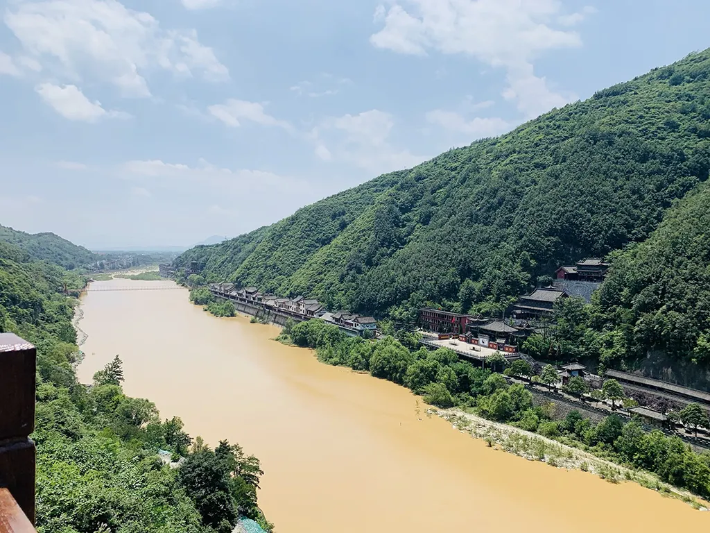 Shaanxi Food & Travel: 4 Routes to Eat & Explore Classic Flavors